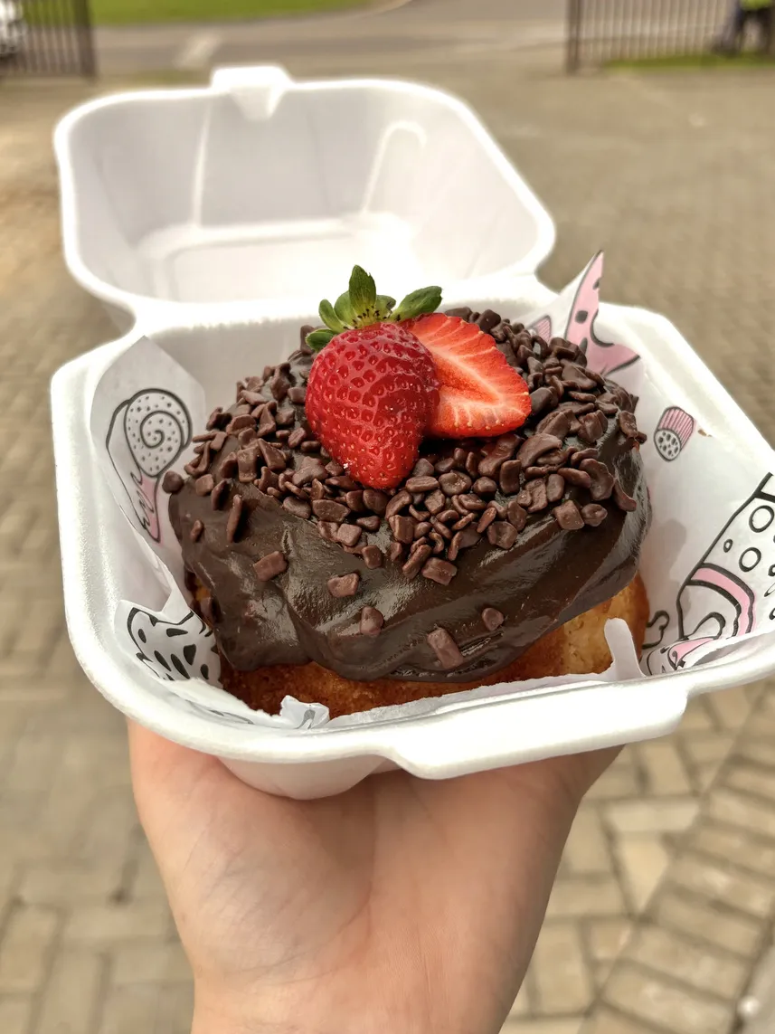 Mini vulcão de brigadeiro